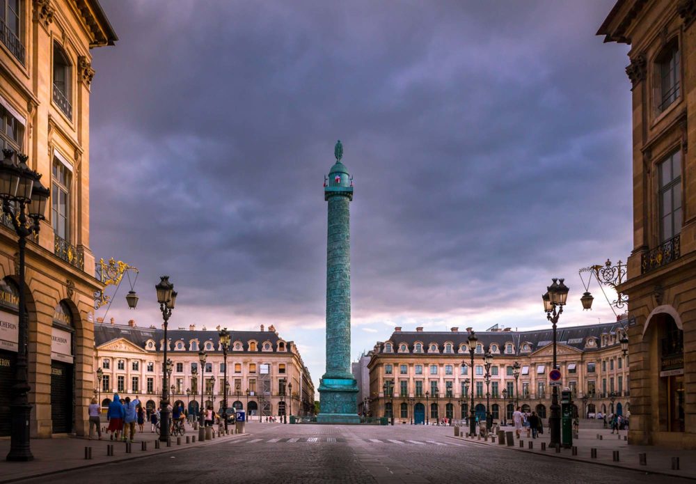 Financial Times - The Great Richmont Race - Place Vendome